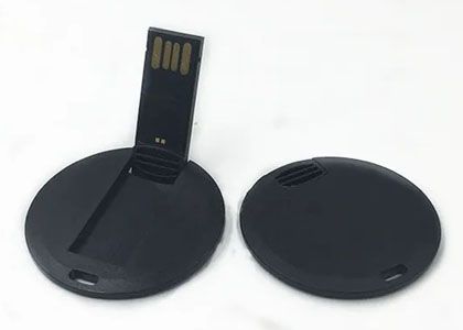 What are the Performance Features of USB Memory Sticks?